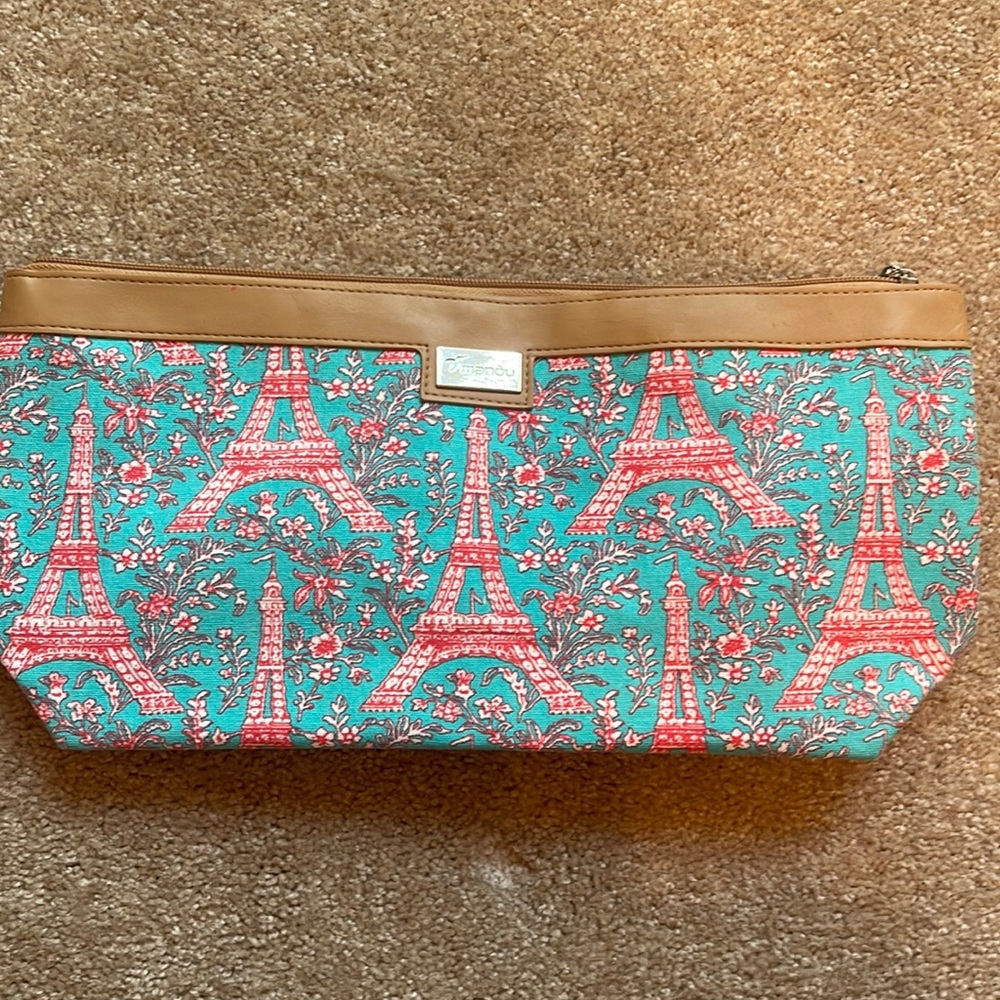 Mandu large makeup bag. Eiffel Tower. New